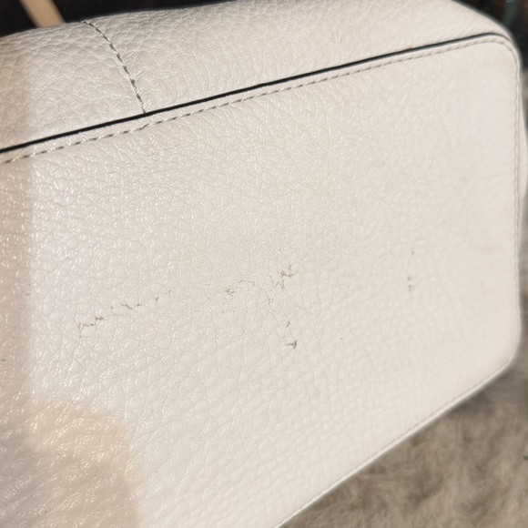 Michael Kors white and Tan Tote Bag (6002) - Picture 5 of 6